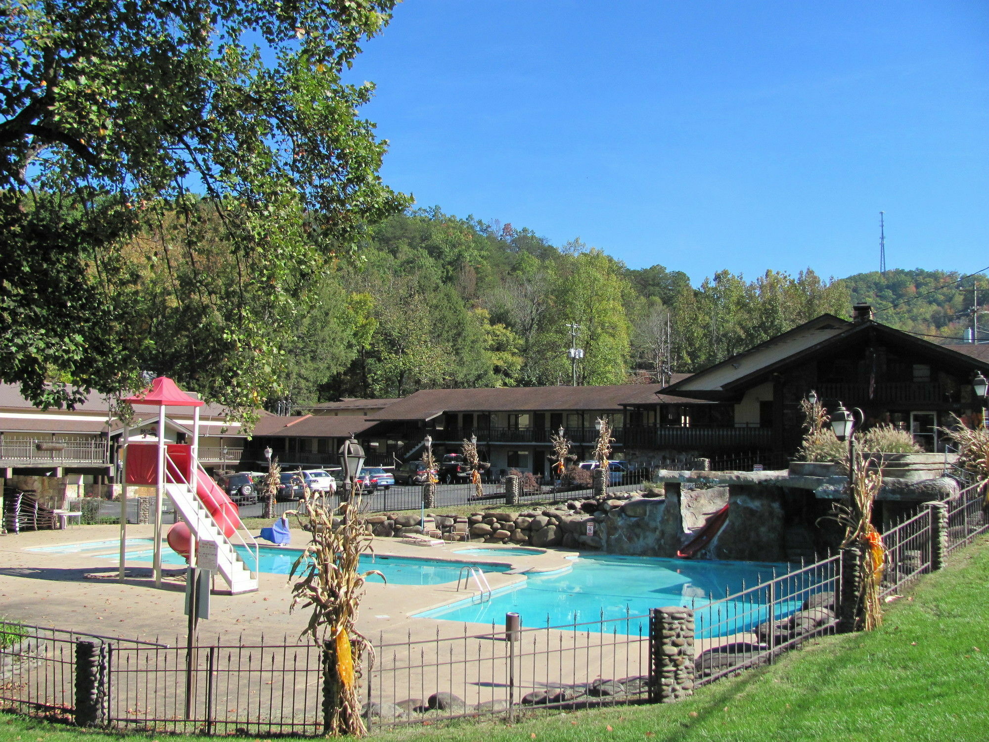 Brookside Lodge Gatlinburg Exterior photo